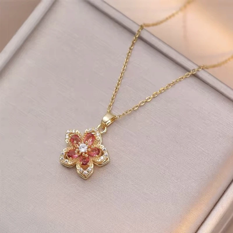 Elegantní dámský šperk - řetízek s přívěškem květiny DN09