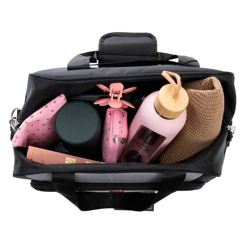 Malá přesto prostorná cestovní dámská taška na dovolenou