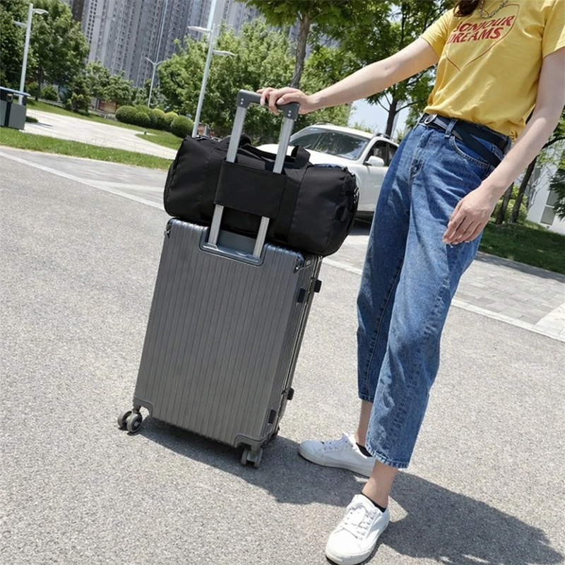 Cestovní malá dámská taška s přihrádkou na boty TAJO CT62