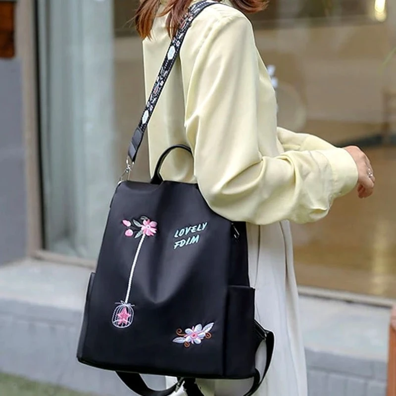 Univerzální dámský městský batoh DB118