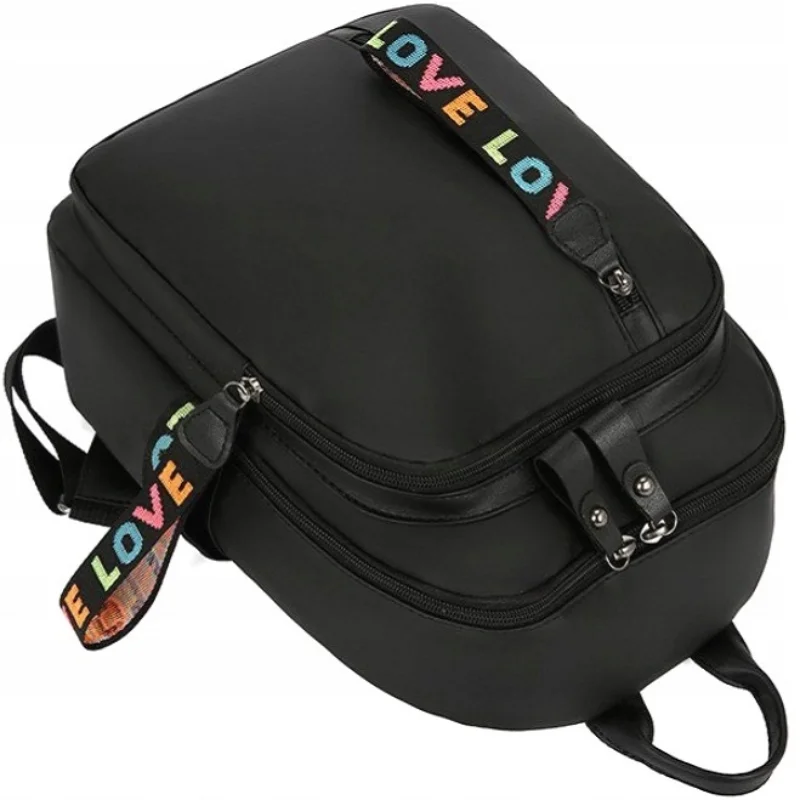 Dámský černý městský batoh - LOVE RO112