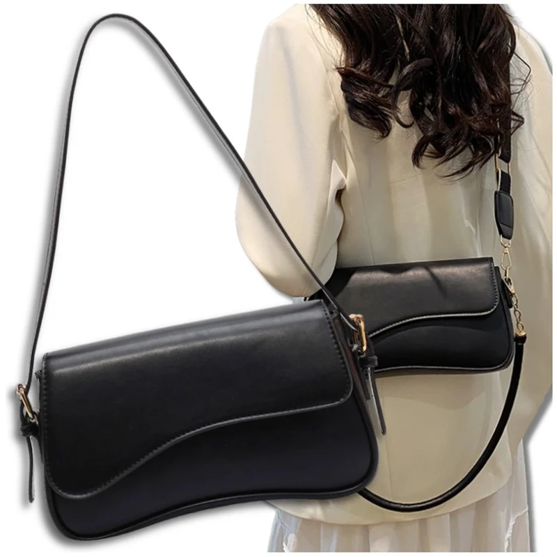 Černá dámská moderní crossbody kabelka DK17