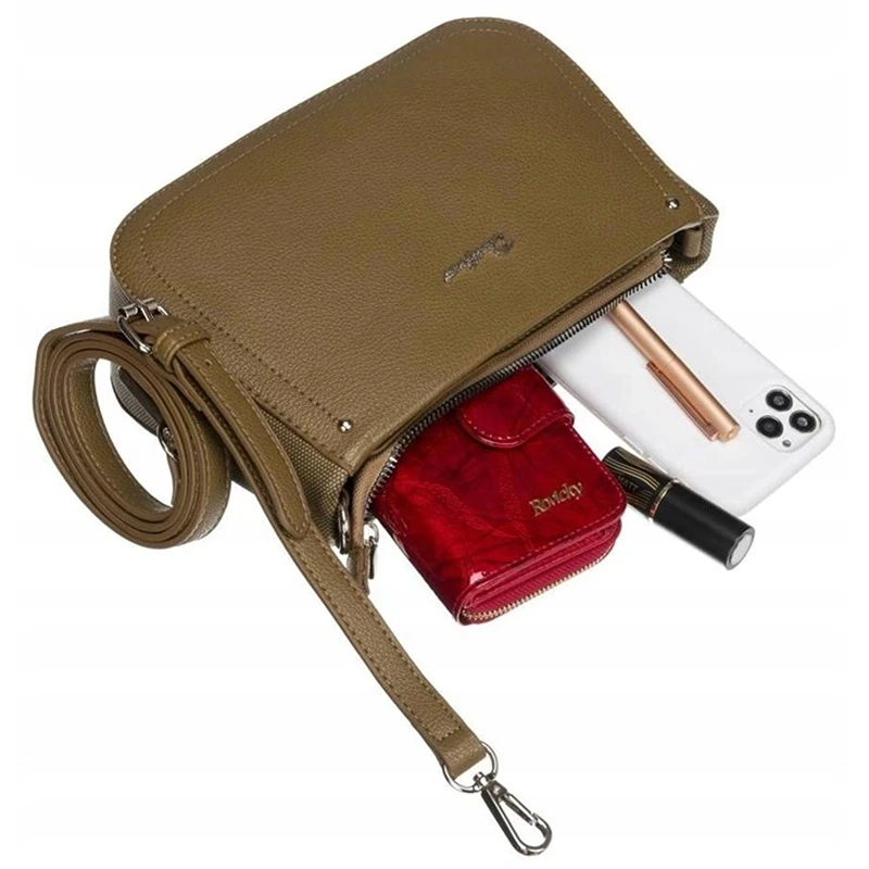 Malá crossbody kabelka David Jones CM6557 s ukázkou úložného prostoru pro mobilní telefon, peněženku, kosmetiku a další každodenní nezbytnosti.