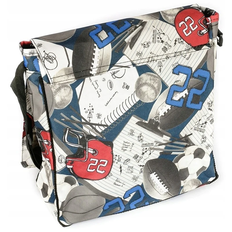 Vícebarevná dámská kabelka přes rameno LOREN TN1029 s klopou a sportovním potiskem, prostorná textilní crossbody kabelka vhodná pro formát A4.