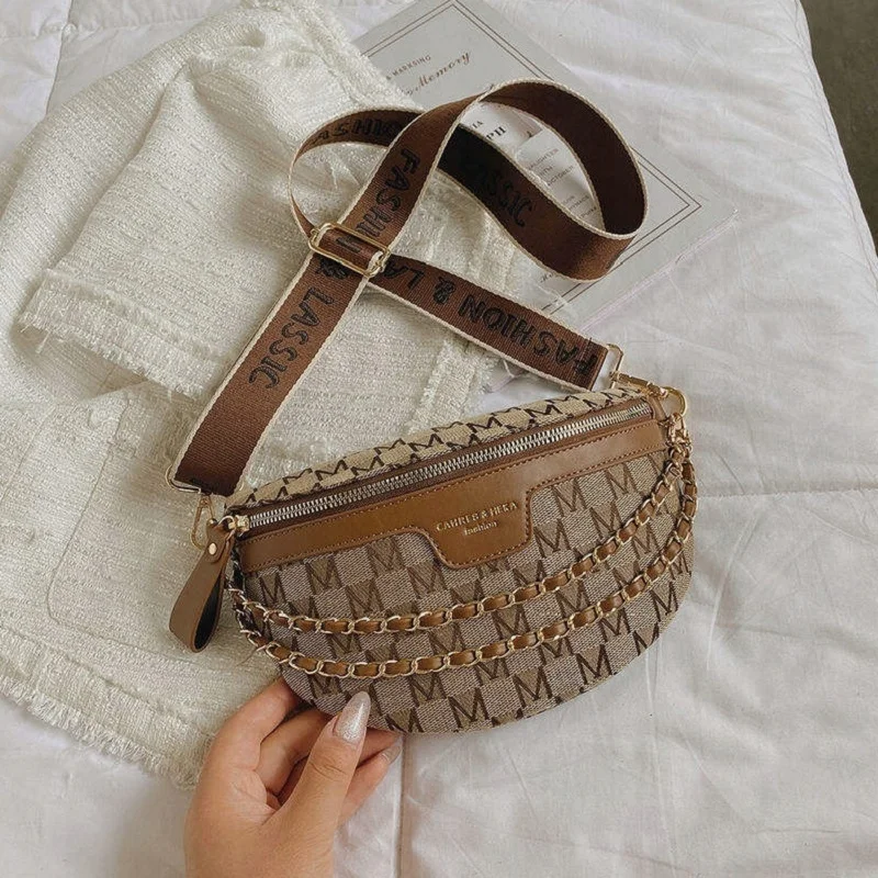 Moderní dámská ledvinka do města 