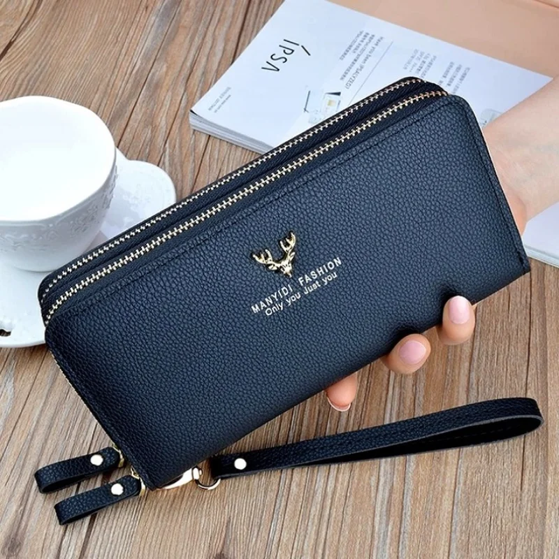 Dvojitá dámská černá peněženka