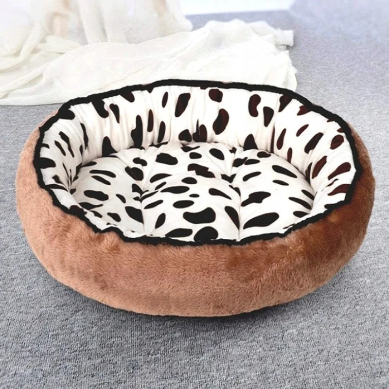 Kulatý malovaný pelíšek pro psa na léto