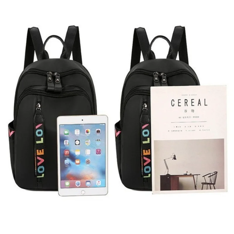 Dámský batůžek LOVE RO112