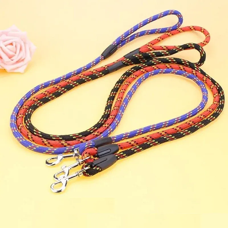 Krátké vodítko na psa RO1553