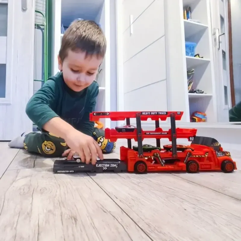Nákladní kamion s auty Kruzzel RO22515