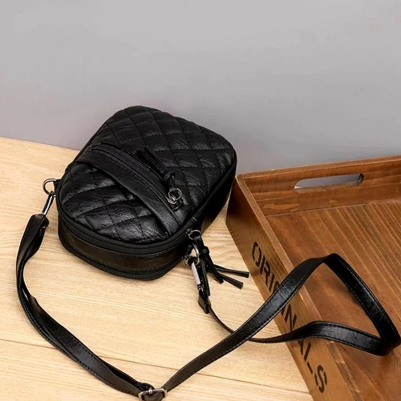 Kožená dámská kabelka DK011 přes rameno elegantní