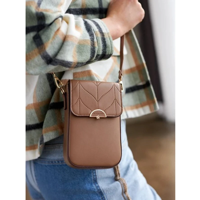 Malá kožená kabelka PT16H