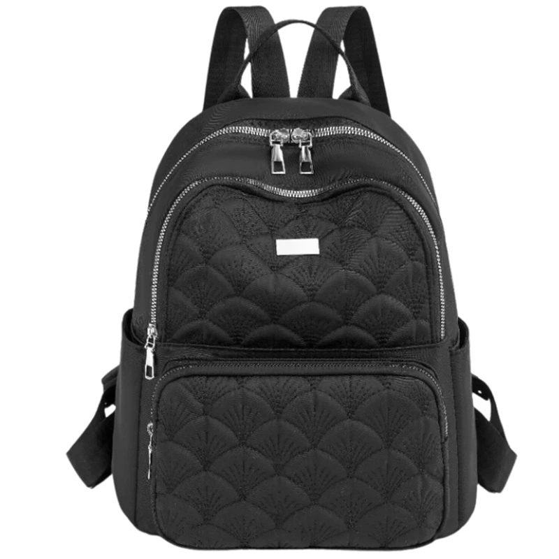 Prošívaný dámský batoh DB22