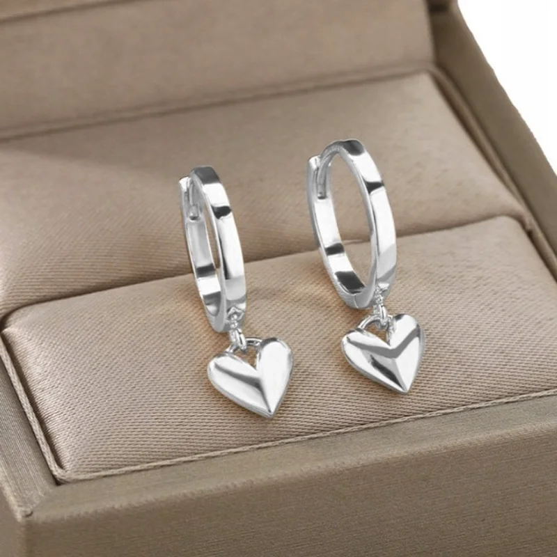 Dámské náušnice stříbrné srdička