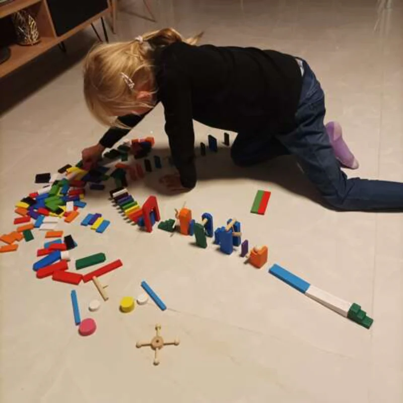 Barevné dřevěné domino Kruzzel RO22914